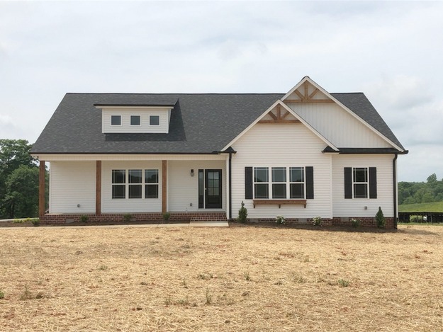 ROBERTS HOME 18 ROBERTS HOME 18